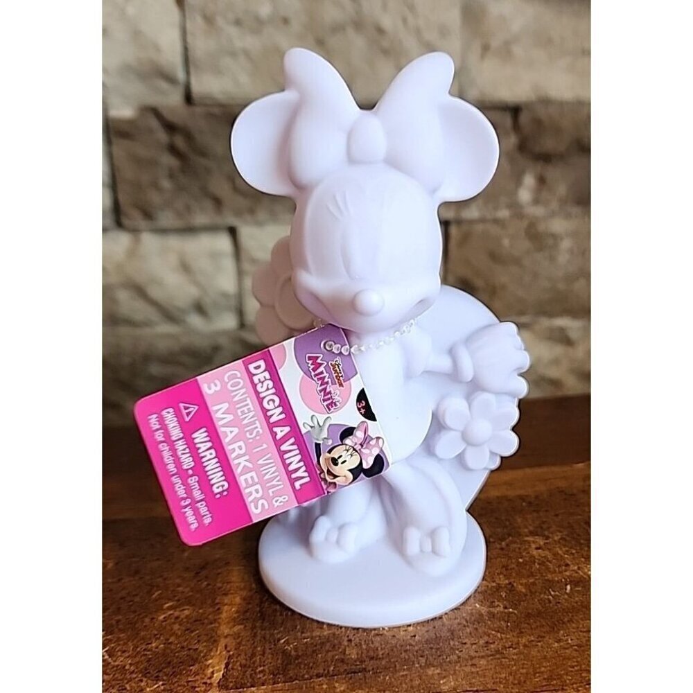 Disney Junior - Design A Vinyl - Minnie Mouse - Includes 3 Markers